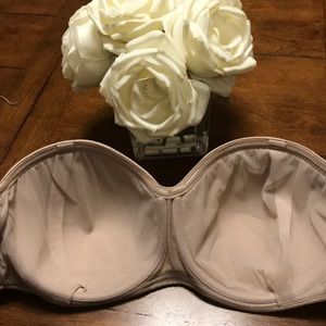 Amoena mastectomy strapless bra size 36D